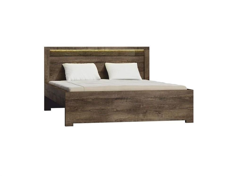 drevená manželská postel